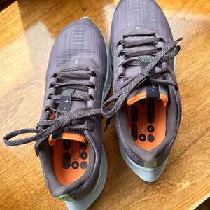 Women’s Athletic Shoes